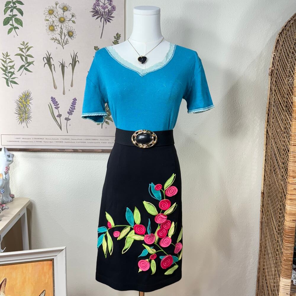 Vintage 90s Y2k 3D Floral Embroidered Skirt Mod Whimsy Twee Art Teacher Retro M